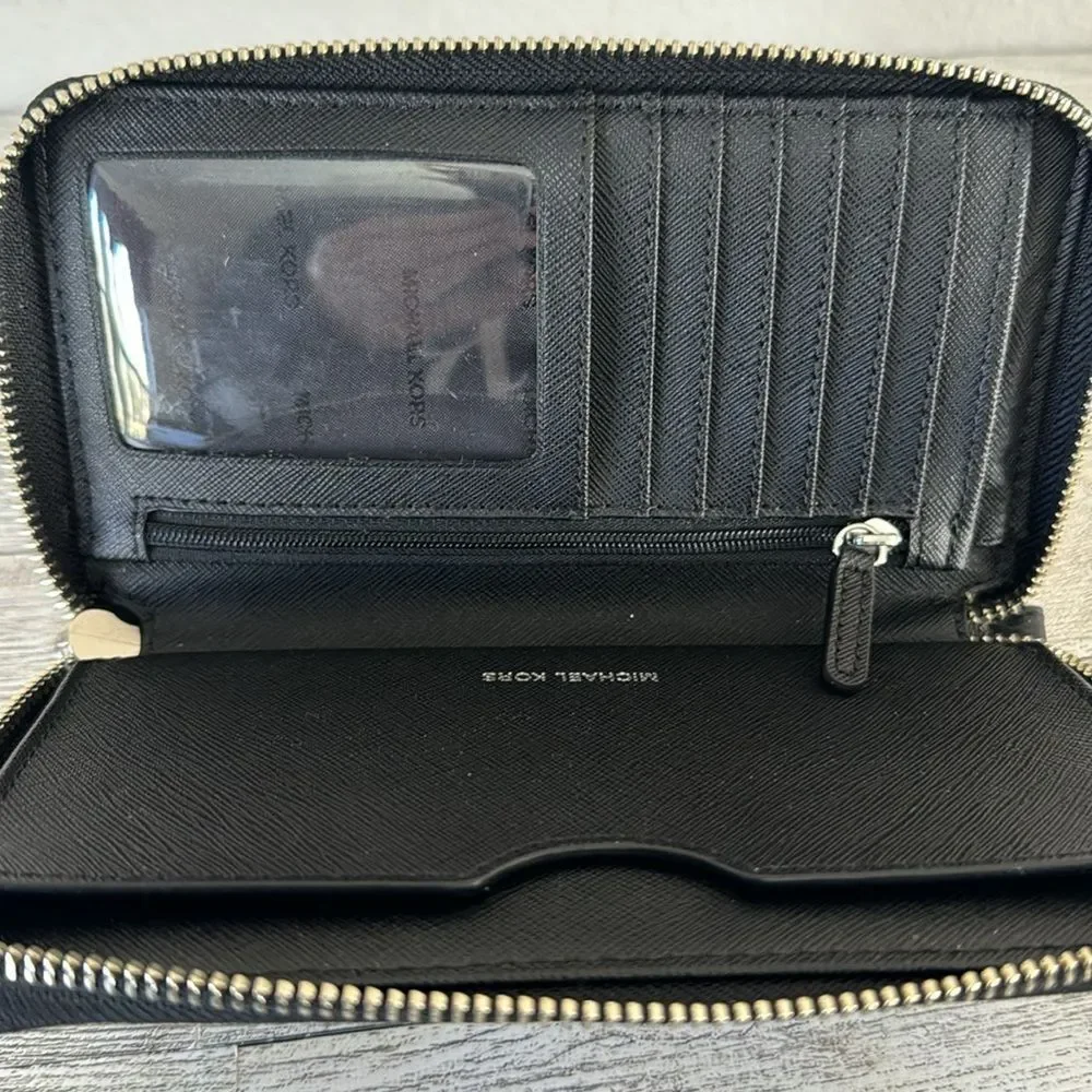 Michael Kors Black Wallet EUC